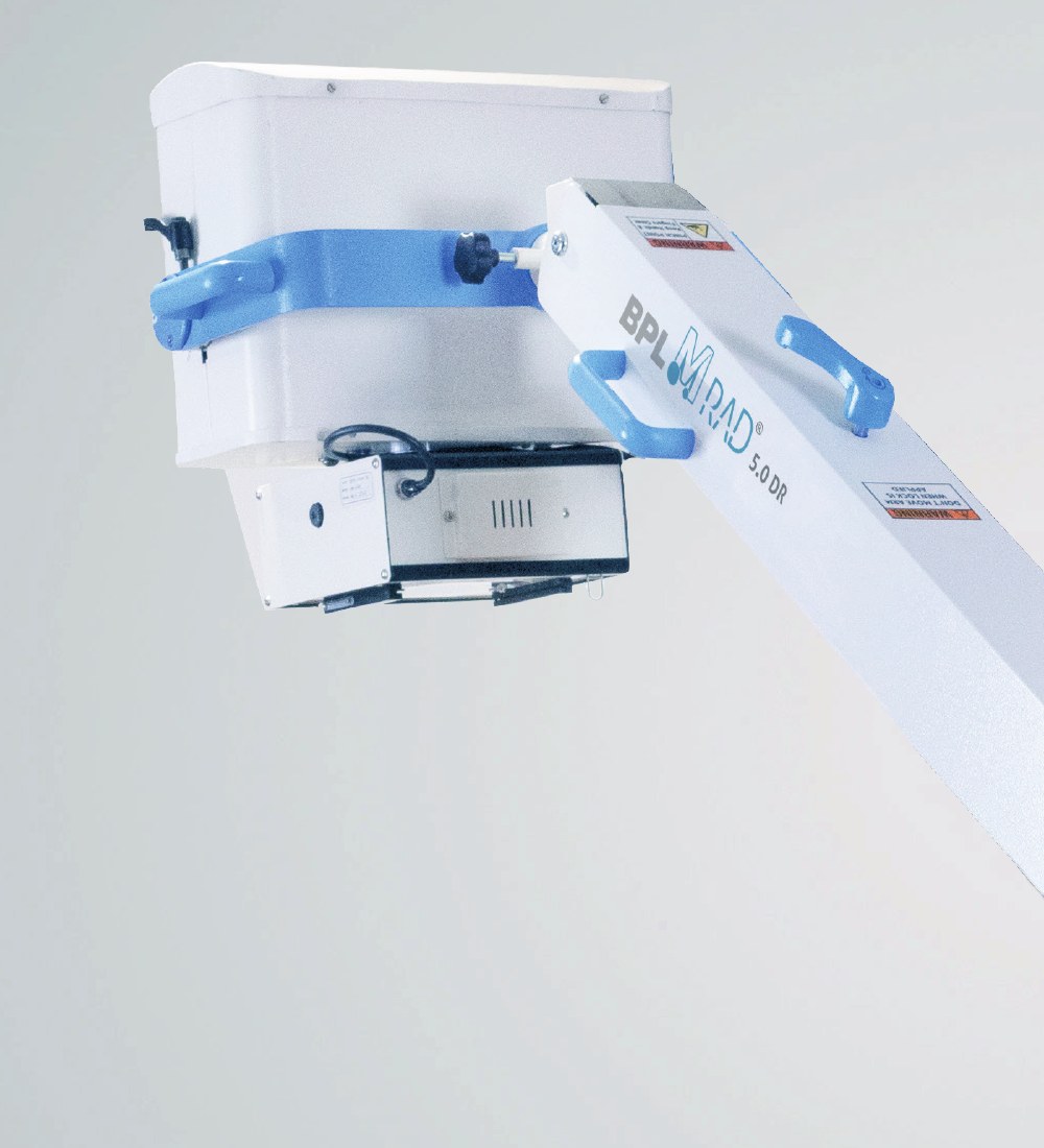 Articulated X-ray tube head of the BPL MRAD 5.0 DR with concealed cable design.